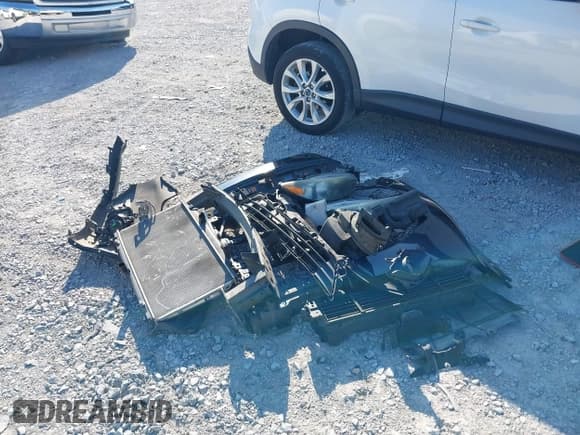 ✅ 2014 Mazda 6 i Grand Touring • VIN: JM1GJ1W65E1145999 • Lot: 43174860. Wystawiony na IAAI z przebiegiem 201 457 mil. Bezpłatny archiwum sprzedaży aukcyjnych z USA i szczegółowy raport historii pojazdu na DreamBid. Zdjęcie 12.