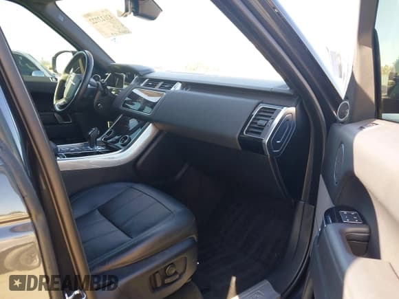 ✅ 2019 Land Rover Range Rover Sport HSE • VIN: SALWR2RU0KA862660 • Lot: 43613922. Listed on IAAI with 81,860 mi. Free auction sales archive from the USA and detailed vehicle history report at DreamBid. Image 5.