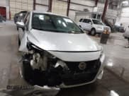 ✅ 2021 Nissan Versa SV • VIN: 3N1CN8EVXML868021 • Lot: 43240178. Wystawiony na IAAI z przebiegiem 77 112 mil. Bezpłatny archiwum sprzedaży aukcyjnych z USA i szczegółowy raport historii pojazdu na DreamBid. Zdjęcie 13.