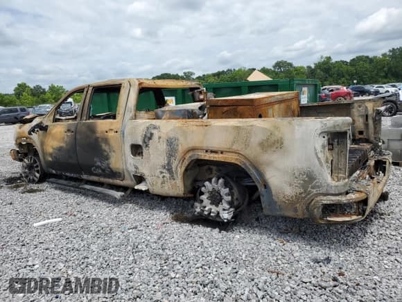 ✅ 2023 GMC Sierra 2500HD AT4 • VIN: 1GT49PEY8PF156082 • Лот: 61994735. Опубликован ранее на Copart с пробегом Не указан. Бесплатный доступ к архиву аукционных продаж из США и подробный отчёт об истории автомобиля на DreamBid. Изображение 2.