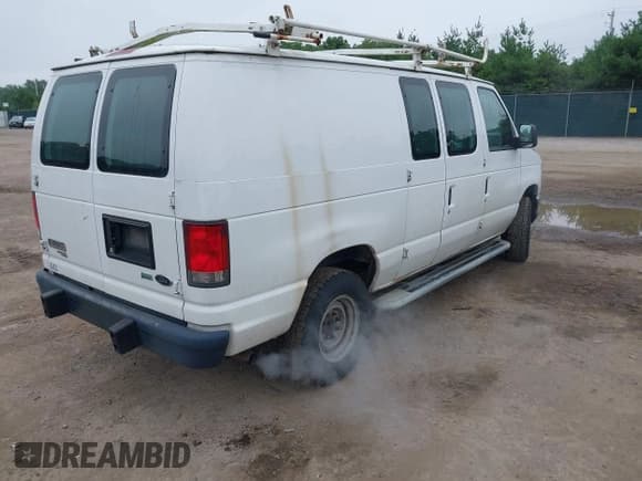 ✅ 2014 Ford Econoline Cargo Commercial • VIN: 1FTNE2EW3EDA31422 • Lot: 43039076. Wystawiony na IAAI z przebiegiem 168 755 mil. Bezpłatny archiwum sprzedaży aukcyjnych z USA i szczegółowy raport historii pojazdu na DreamBid. Zdjęcie 4.