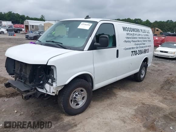 ✅ 2020 Chevrolet Express Cargo • VIN: 1GCWGAFG3L1199561 • Lot: 42936494. Listed on IAAI with 100,951 mi. Free auction sales archive from the USA and detailed vehicle history report at DreamBid. Image 2.