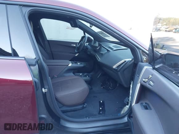 ✅ 2024 BMW iX xDrive50 • VIN: WB523CF07RCN63482 • Lot: 43406139. Wystawiony na IAAI z przebiegiem 26 929 mil. Bezpłatny archiwum sprzedaży aukcyjnych z USA i szczegółowy raport historii pojazdu na DreamBid. Zdjęcie 5.