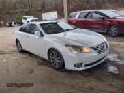 ✅ 2011 Lexus ES 330 • VIN: JTHBK1EG1B2426994 • Lot: 94877575. Wystawiony na Copart z przebiegiem 155 052 mil. Bezpłatny archiwum sprzedaży aukcyjnych z USA i szczegółowy raport historii pojazdu na DreamBid. Zdjęcie 4.