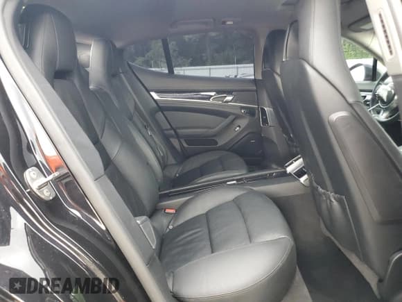 ✅ 2012 Porsche Panamera • VIN: WP0AA2A74CL070743 • Lot: 55829485. Wystawiony na Copart z przebiegiem 78 776 mil. Bezpłatny archiwum sprzedaży aukcyjnych z USA i szczegółowy raport historii pojazdu na DreamBid. Zdjęcie 10.