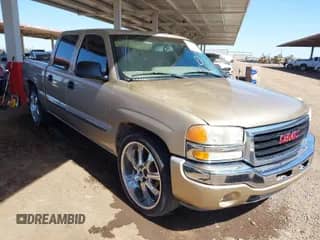 2006 GMC Sierra 1500 SL with VIN 2GTEC13V261282441, listed as a IAAI auction lot 41799896 with 274,960 mi miles and . Bid and sale history available at DreamBid. Image 1.