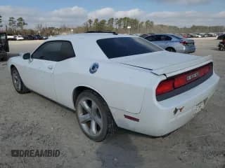 ✅ 2013 Dodge Challenger Rallye Redline • VIN: 2C3CDYAG3DH511283 • Lot: 43701345. Wystawiony na Copart z przebiegiem 82 753 mil. Bezpłatny archiwum sprzedaży aukcyjnych z USA i szczegółowy raport historii pojazdu na DreamBid. Zdjęcie 2.