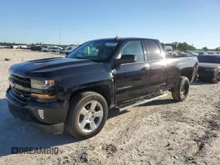 2017 Chevrolet Silverado 1500 LT с VIN 1GCVKREC4HZ401629, выставлен на аукционе Copart как лот 87273425 с пробегом 93 456 миль миль и Списание • Salvage title. История ставок и продаж доступна на DreamBid. Изображение 1.
