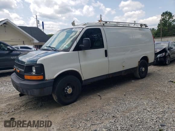 ✅ 2008 Chevrolet Express Cargo • VIN: 1GCGG25C181222190 • Lot: 60042645. Listed on Copart with 252,090 mi. Free auction sales archive from the USA and detailed vehicle history report at DreamBid. Image 1.
