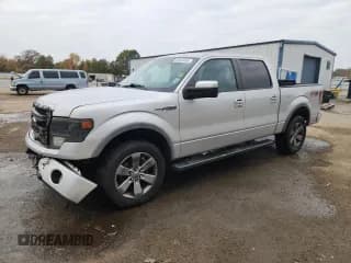 ✅ 2014 Ford F-150 FX4 • VIN: 1FTFW1EF7EKE16764 • Lot: 92845405. Wystawiony na Copart z przebiegiem 190 982 mil. Bezpłatny archiwum sprzedaży aukcyjnych z USA i szczegółowy raport historii pojazdu na DreamBid. Zdjęcie 1.