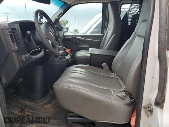 ✅ 2013 Chevrolet Express Cargo • VIN: 1GCWGFCA2D1904090 • Lot: 70963255. Listed on Copart with 202,935 mi. Free auction sales archive from the USA and detailed vehicle history report at DreamBid. Image 7.