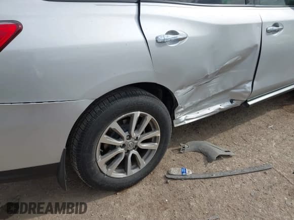 ✅ 2014 Nissan Pathfinder SV • VIN: 5N1AR2MNXEC727630 • Lot: 41361611. Listed on IAAI with 57,634 mi. Free auction sales archive from the USA and detailed vehicle history report at DreamBid. Image 6.