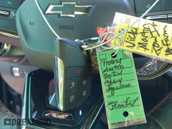 ✅ 2024 Chevrolet Equinox EV RS • VIN: 3GN7DSRP2RS262727 • Лот: 43559726. Опубликован ранее на IAAI с пробегом 14 693 миль. Бесплатный доступ к архиву аукционных продаж из США и подробный отчёт об истории автомобиля на DreamBid. Изображение 11.