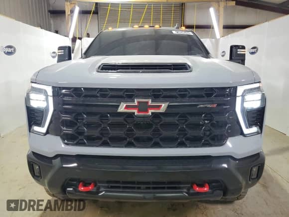 2024 Chevrolet Silverado 2500HD ZR2 с VIN 1GC4YYEY0RF246676, выставлен на аукционе Copart как лот 73434204 с пробегом 29 195 миль миль и Чистый • Clean title. История ставок и продаж доступна на DreamBid. Изображение 5.