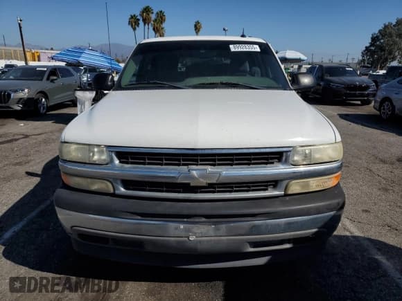 ✅ 2005 Chevrolet Suburban LT • VIN: 3GNEC16Z65G251978 • Лот: 89928355. Опубликован ранее на Copart с пробегом 210 594 миль. Бесплатный доступ к архиву аукционных продаж из США и подробный отчёт об истории автомобиля на DreamBid. Изображение 5.