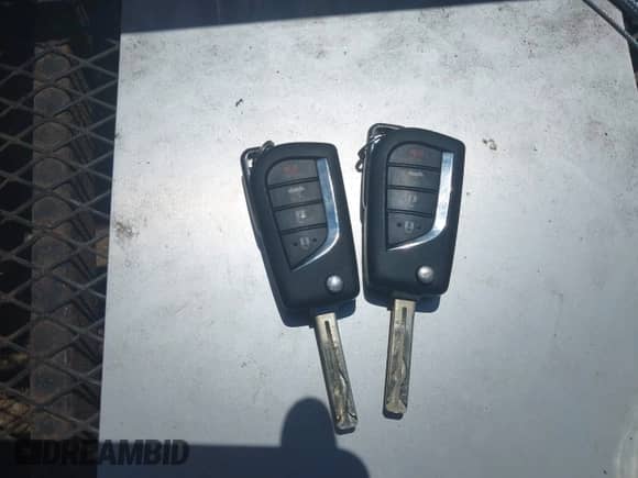 2022 Toyota Camry SE with VIN 4T1G11BKXNU067748, listed as a IAAI auction lot 42637849 with 73,909 mi miles and . Bid and sale history available at DreamBid. Image 11.