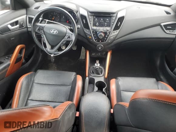 ✅ 2016 Hyundai Veloster Turbo R-Spec • VIN: KMHTC6AE6GU304241 • Lot: 42389265. Listed on Copart with 126,647 mi. Free auction sales archive from the USA and detailed vehicle history report at DreamBid. Image 8.