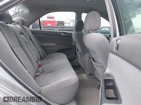 ✅ 2005 Toyota Camry LE • VIN: 4T1BF30K45U109390 • Lot: 43107609. Listed on IAAI with 222,505 mi. Free auction sales archive from the USA and detailed vehicle history report at DreamBid. Image 8.