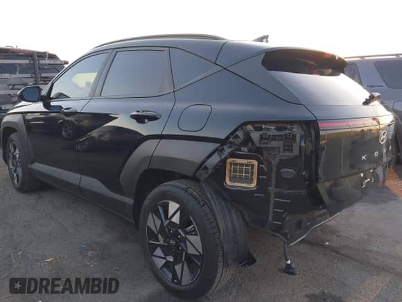 2024 Hyundai Kona SEL with VIN KM8HC3AB5RU049062, listed as a IAAI auction lot 41358253 with 15,289 mi miles and . Bid and sale history available at DreamBid. Image 3.