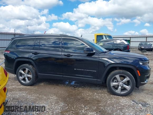 ✅ 2022 Jeep Grand Cherokee Limited • VIN: 1C4RJKBG1N8511736 • Lot: 43183995. Wystawiony na IAAI z przebiegiem 47 332 mil. Bezpłatny archiwum sprzedaży aukcyjnych z USA i szczegółowy raport historii pojazdu na DreamBid. Zdjęcie 13.