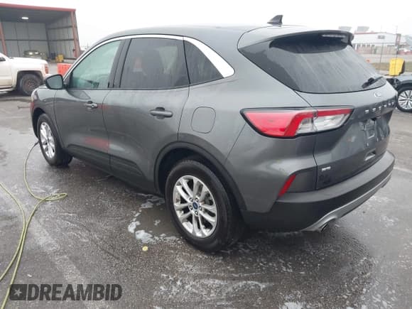 ✅ 2022 Ford Escape SE • VIN: 1FMCU0G69NUB33945 • Лот: 43529268. Опубликован ранее на IAAI с пробегом 17 082 миль. Бесплатный доступ к архиву аукционных продаж из США и подробный отчёт об истории автомобиля на DreamBid. Изображение 3.