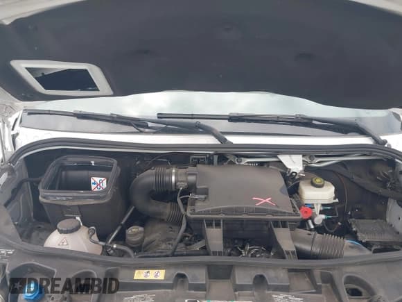 ✅ 2022 Mercedes-Benz Sprinter Cargo • VIN: W1Y4EDHY7NT091581 • Lot: 42478500. Listed on IAAI with 67,897 mi. Free auction sales archive from the USA and detailed vehicle history report at DreamBid. Image 10.