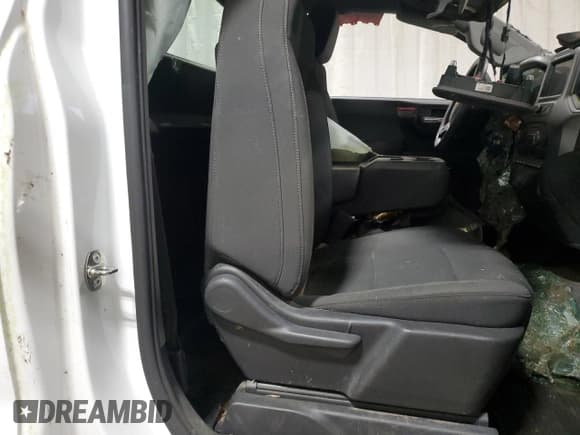 ✅ 2022 Chevrolet Silverado 1500 Work Truck • VIN: 3GCNWAED7NG195104 • Lot: 92427415. Wystawiony na Copart z przebiegiem Nie podano. Bezpłatny archiwum sprzedaży aukcyjnych z USA i szczegółowy raport historii pojazdu na DreamBid. Zdjęcie 10.