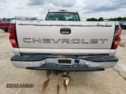 ✅ 2006 Chevrolet Silverado 2500HD Work Truck • VIN: 1GCHC23U66F225095 • Лот: 81761925. Опубликован ранее на Copart с пробегом 355 706 миль. Бесплатный доступ к архиву аукционных продаж из США и подробный отчёт об истории автомобиля на DreamBid. Изображение 6.