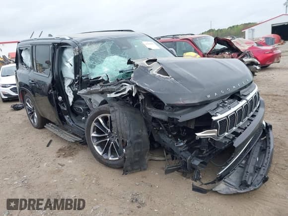 ✅ 2022 Jeep Wagoneer Series II • VIN: 1C4SJVBT9NS136620 • Lot: 41954822. Listed on IAAI with 72,661 mi. Free auction sales archive from the USA and detailed vehicle history report at DreamBid. Image 1.