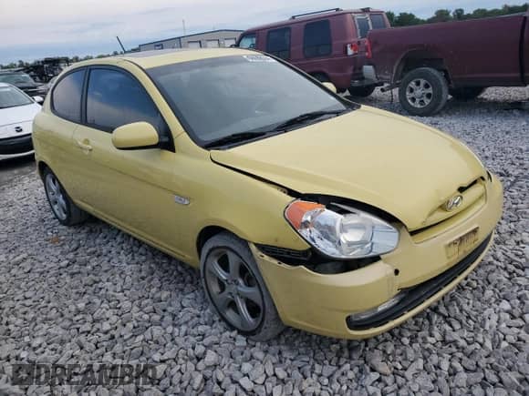 2010 Hyundai Accent SE z VIN KMHCN3AC0AU176917, wystawiony jako Copart lot #68659554 z przebiegiem 41 369 mil mil oraz Szkoda całkowita • Salvage title. Historia ofert i sprzedaży dostępna na DreamBid. Obrazek 4.