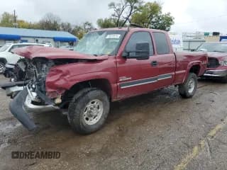 ✅ 2004 Chevrolet Silverado 2500HD LT • VIN: 1GCHK292X4E318763 • Lot: 78013674. Wystawiony na Copart z przebiegiem 254 024 mil. Bezpłatny archiwum sprzedaży aukcyjnych z USA i szczegółowy raport historii pojazdu na DreamBid. Zdjęcie 1.