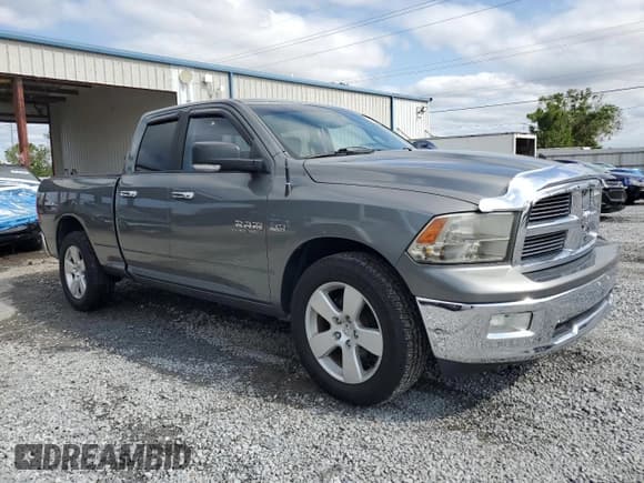 ✅ 2010 Dodge 1500 SLT • VIN: 1D7RB1GT3AS247452 • Lot: 52420715. Wystawiony na Copart z przebiegiem 73 310 mil. Bezpłatny archiwum sprzedaży aukcyjnych z USA i szczegółowy raport historii pojazdu na DreamBid. Zdjęcie 4.