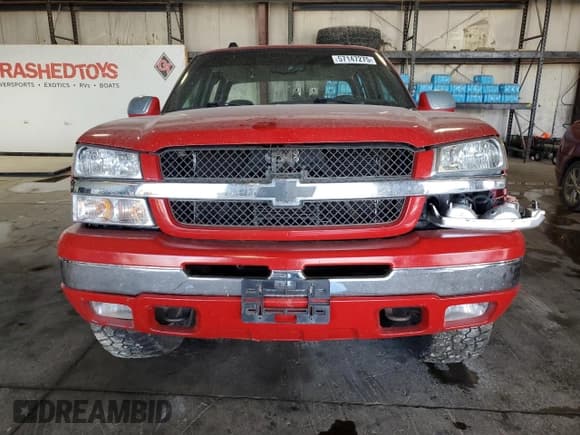 ✅ 2004 Chevrolet Silverado 1500 LS • VIN: 2GCEK13T141425684 • Lot: 57147275. Wystawiony na Copart z przebiegiem 269 227 mil. Bezpłatny archiwum sprzedaży aukcyjnych z USA i szczegółowy raport historii pojazdu na DreamBid. Zdjęcie 5.