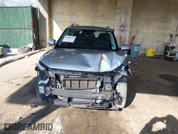 ✅ 2022 Hyundai Venue Limited • VIN: KMHRC8A37NU199579 • Lot: 41886674. Listed on IAAI with 36,484 mi. Free auction sales archive from the USA and detailed vehicle history report at DreamBid. Image 6.