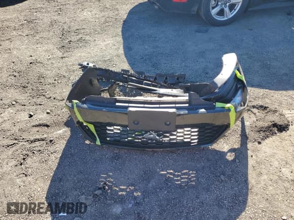 ✅ 2016 Ford Mustang V6 • VIN: 1FA6P8AM1G5236360 • Lot: 82595885. Listed on Copart with 94,854 mi. Free auction sales archive from the USA and detailed vehicle history report at DreamBid. Image 12.