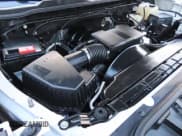 ✅ 2022 Chevrolet Silverado 1500 • VIN: 1GB5WRE71NF218522 • Lot: 92880415. Wystawiony na Copart z przebiegiem 60 747 mil. Bezpłatny archiwum sprzedaży aukcyjnych z USA i szczegółowy raport historii pojazdu na DreamBid. Zdjęcie 7.