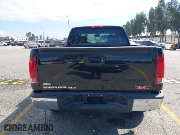 ✅ 2012 GMC Sierra 1500 SLE • VIN: 1GTR1VE04CZ148145 • Лот: 43284451. Опубликован ранее на IAAI с пробегом 167 975 миль. Бесплатный доступ к архиву аукционных продаж из США и подробный отчёт об истории автомобиля на DreamBid. Изображение 16.