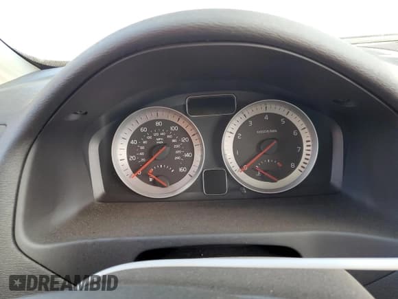 ✅ 2013 Volvo C70 T5 • VIN: YV1672MC9DJ140709 • Lot: 75101684. Wystawiony na Copart z przebiegiem Nie podano. Bezpłatny archiwum sprzedaży aukcyjnych z USA i szczegółowy raport historii pojazdu na DreamBid. Zdjęcie 9.