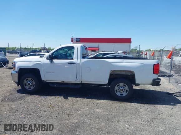 ✅ 2015 Chevrolet Silverado 2500HD Work Truck • VIN: 1GC0CUEG4FZ524843 • Lot: 42004293. Wystawiony na IAAI z przebiegiem 190 066 mil. Bezpłatny archiwum sprzedaży aukcyjnych z USA i szczegółowy raport historii pojazdu na DreamBid. Zdjęcie 14.