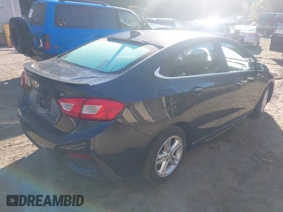 2017 Chevrolet Cruze LT with VIN 1G1BE5SM7H7274346, listed as a IAAI auction lot 43331345 with 112,128 mi miles and . Bid and sale history available at DreamBid. Image 4.