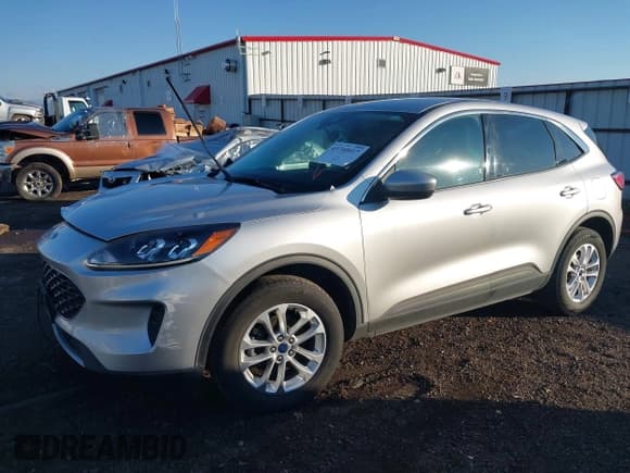 ✅ 2020 Ford Escape SE • VIN: 1FMCU9G60LUB71212 • Лот: 43740017. Опубликован ранее на IAAI с пробегом 74 988 миль. Бесплатный доступ к архиву аукционных продаж из США и подробный отчёт об истории автомобиля на DreamBid. Изображение 2.