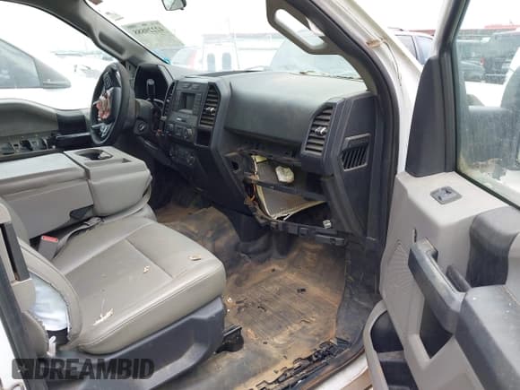 ✅ 2017 Ford F-150 XL • VIN: 1FTEX1CF7HKC49502 • Lot: 42229888. Listed on IAAI with Not provided. Free auction sales archive from the USA and detailed vehicle history report at DreamBid. Image 5.