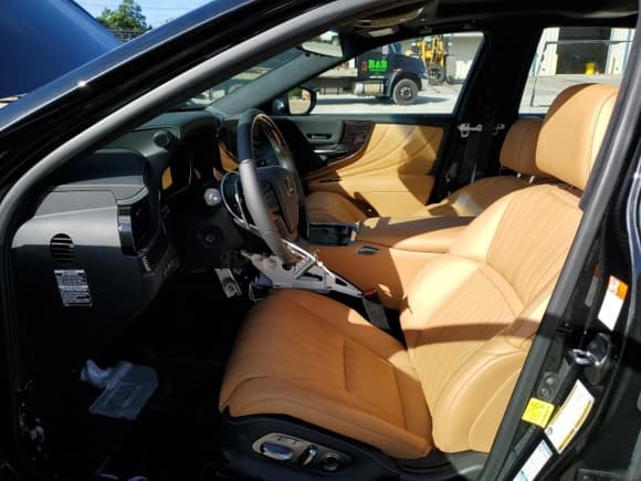 ✅ 2023 Lexus LS 500 • VIN: JTHG5LGF5P5011549 • Lot: 67789534. Listed on Copart with 45 mi. Free auction sales archive from the USA and detailed vehicle history report at DreamBid. Image 7.