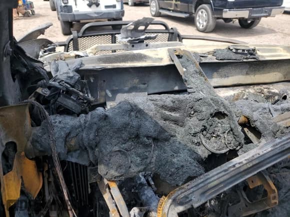 ✅ 2016 Ram 1500 Longhorn Limited • VIN: 1C6RR7WM4GS250394 • Лот: 57577095. Опубликован ранее на Copart с пробегом Не указан. Бесплатный доступ к архиву аукционных продаж из США и подробный отчёт об истории автомобиля на DreamBid. Изображение 9.