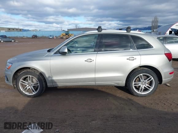 ✅ 2014 Audi Q5 Premium Plus • VIN: WA1CMAFP6EA063529 • Lot: 41705364. Listed on IAAI with 154,501 mi. Free auction sales archive from the USA and detailed vehicle history report at DreamBid. Image 15.