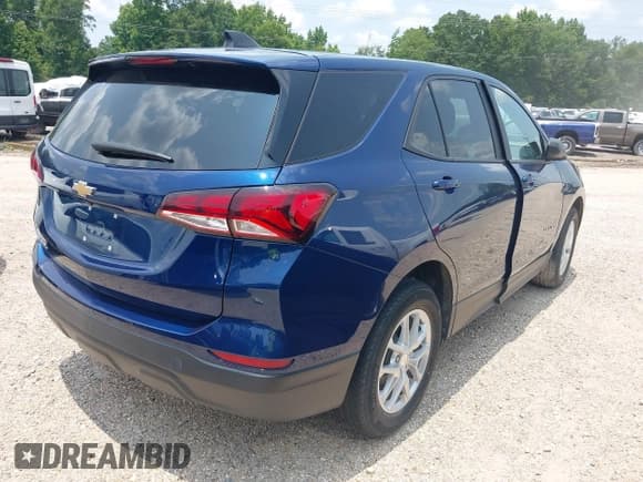 ✅ 2022 Chevrolet Equinox LS • VIN: 3GNAXHEV1NS160222 • Lot: 42139286. Listed on IAAI with Not provided. Free auction sales archive from the USA and detailed vehicle history report at DreamBid. Image 4.