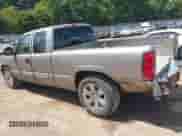 2003 Chevrolet Silverado 1500 LS с VIN 2GCEC19X331342392, выставлен на аукционе IAAI как лот 43055435 с пробегом 227 326 миль миль и . История ставок и продаж доступна на DreamBid. Изображение 3.