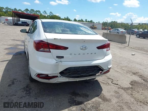 ✅ 2019 Hyundai Elantra SE • VIN: 5NPD74LF3KH442023 • Lot: 43298203. Listed on IAAI with 44,777 mi. Free auction sales archive from the USA and detailed vehicle history report at DreamBid. Image 6.