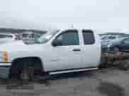 ✅ 2013 Chevrolet Silverado 2500HD Work Truck • VIN: 1GC2KVCG8DZ253237 • Lot: 41149947. Wystawiony na IAAI z przebiegiem 326 965 mil. Bezpłatny archiwum sprzedaży aukcyjnych z USA i szczegółowy raport historii pojazdu na DreamBid. Zdjęcie 13.