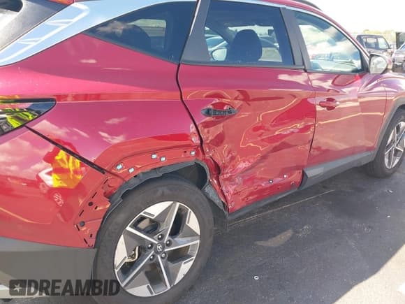 ✅ 2025 Hyundai Tucson SEL Convenience • VIN: 5NMJC3DE8SH469049 • Lot: 43311716. Wystawiony na IAAI z przebiegiem 8 451 mil. Bezpłatny archiwum sprzedaży aukcyjnych z USA i szczegółowy raport historii pojazdu na DreamBid. Zdjęcie 6.